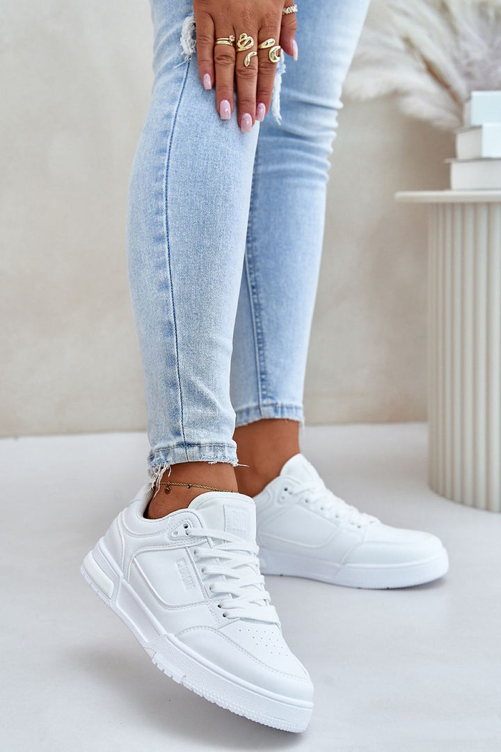 Sneakers Step in style